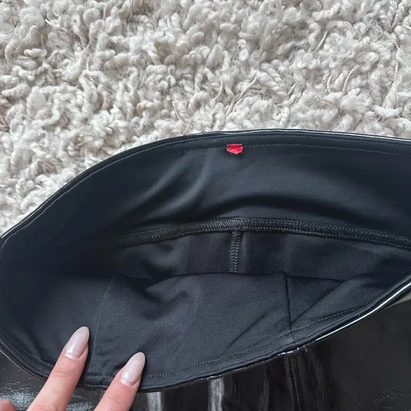 Patent leather spanx - Picture 4 of 4